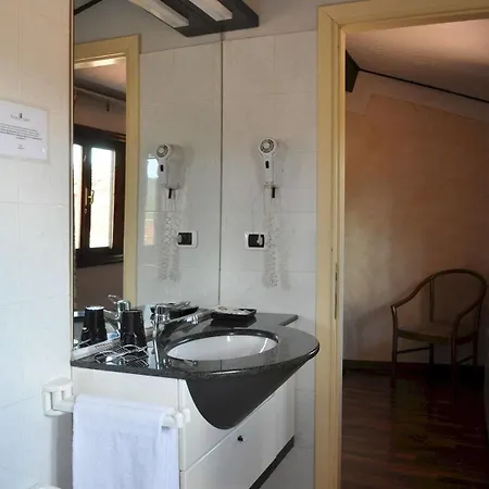 Borgo Antico Hotel 3*
